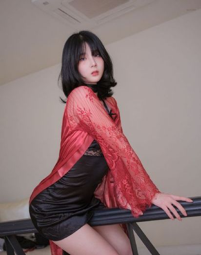 欧美三人沙发_国产剧免费观看电视剧