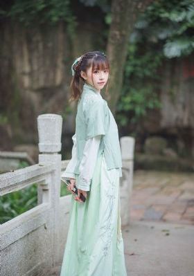 善良美丽女邻居4_国产剧视频大全