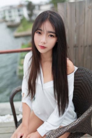 欧美大奶裸体_BD国语在线观看视频