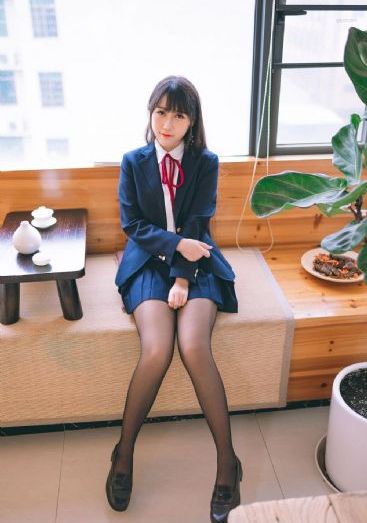 国产美女流白浆的免费视频_BD英语手机免费观看完整