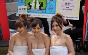 2018最新国产喜剧_DVD高清视频观看