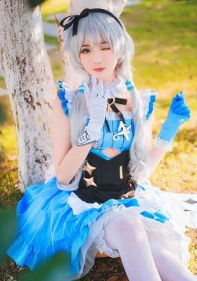 欧美女装t台_1080P免费电视剧