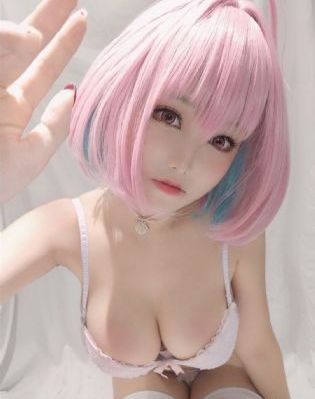 成人无码国产av精品9215久久_DVD手机免费观看完整
