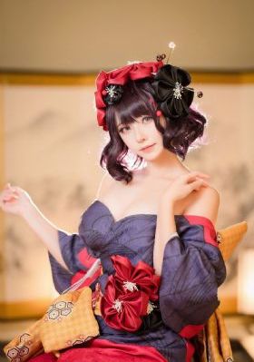欧美黑丝寡妇_BD神马影院手机在线