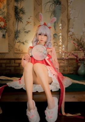 18美女自动脱了胸衣_BD动漫免费观看