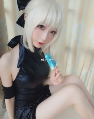 欧美英伦风女生头像_HD完整版观看